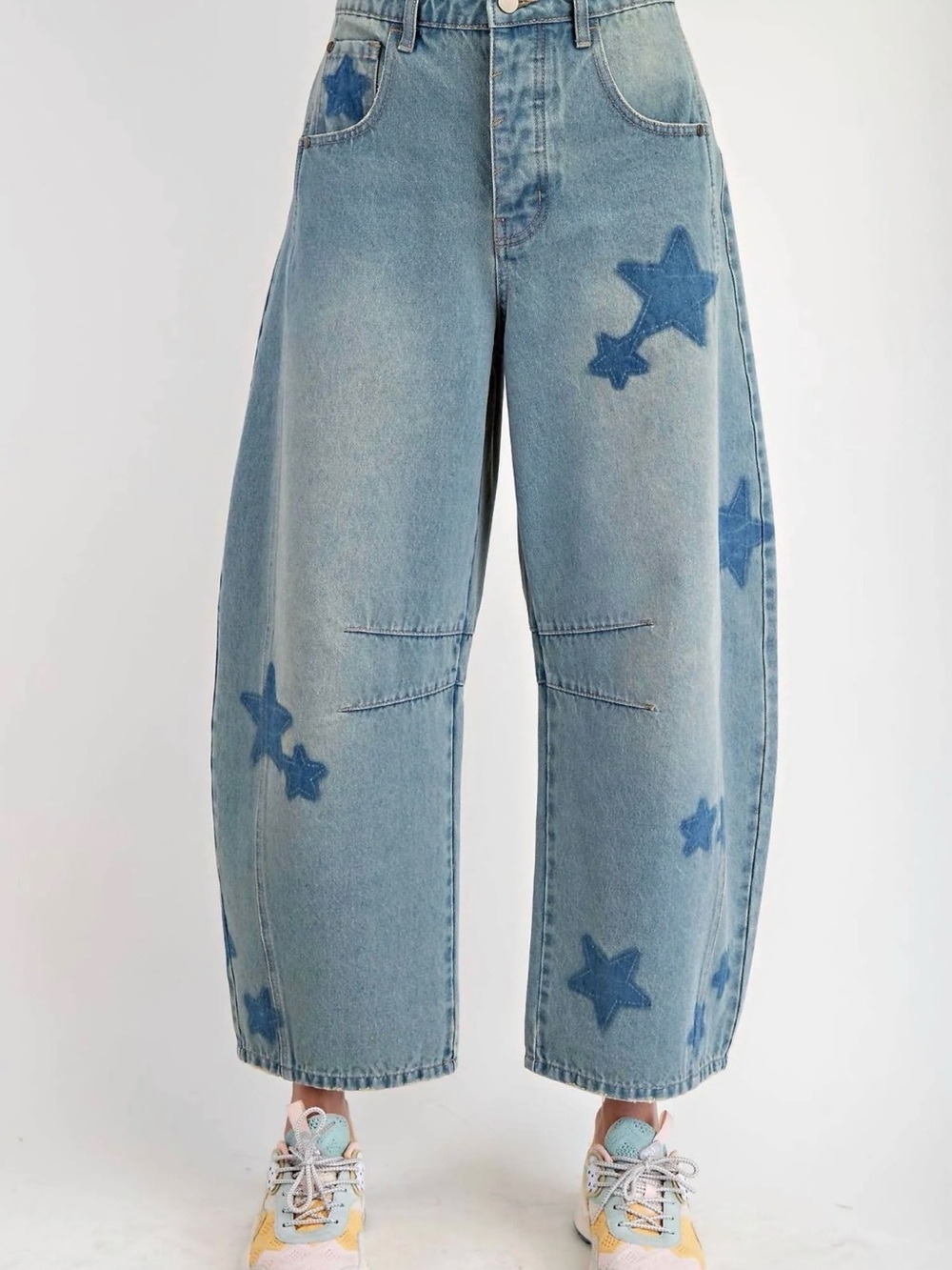 Easel Light Blue Star  Leg Jeans: Size Medium
